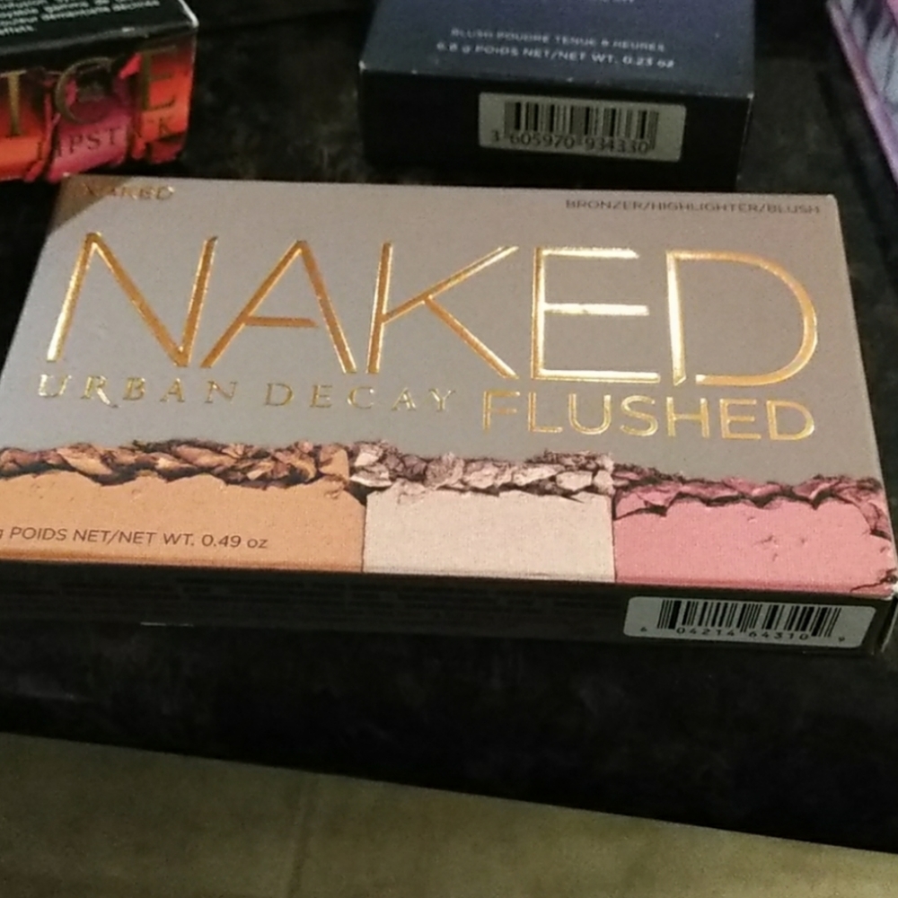 🔥 LAST ONE !! URBAN DECAY NAKED FLUSHED 🔥 - Picture 2 of 7